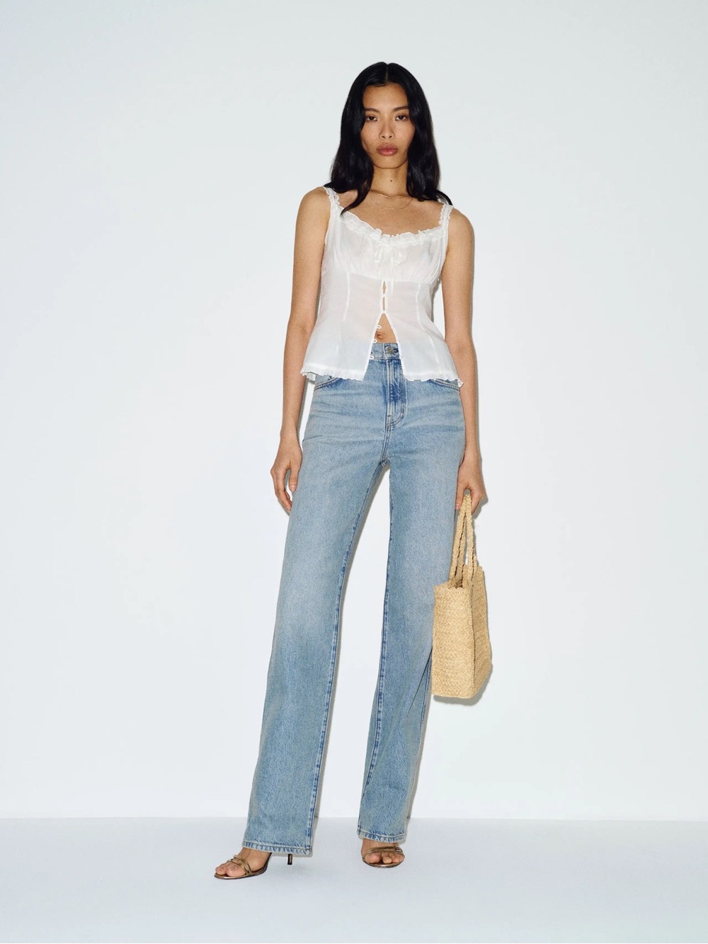 Reformation Val 90s Mid Rise Straight Jeans in Size 24